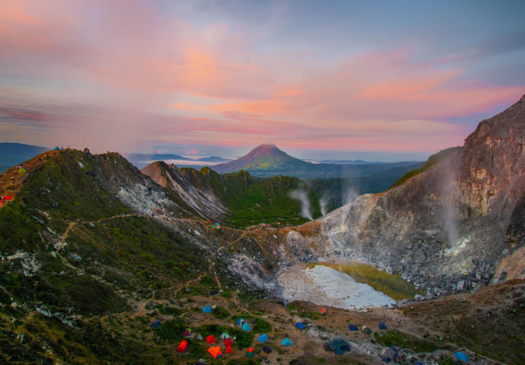 Coolcation Jadi Tren Wisata 2026, Ini 5 Destinasi Terbaik Indonesia
